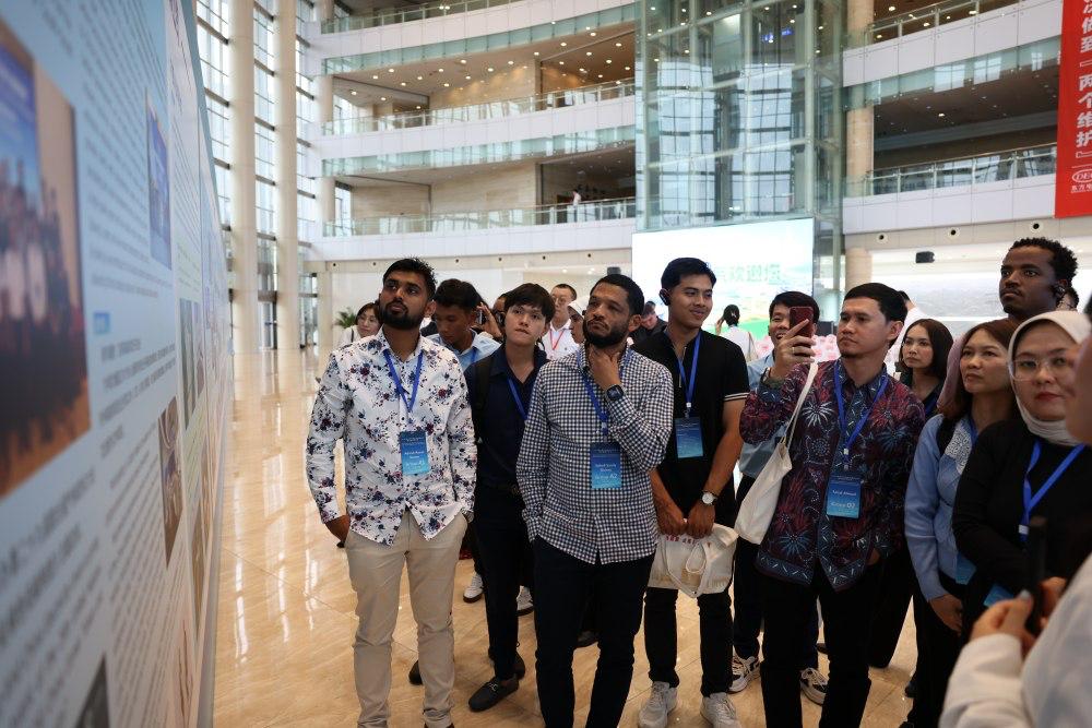学员参展。黄双湖摄