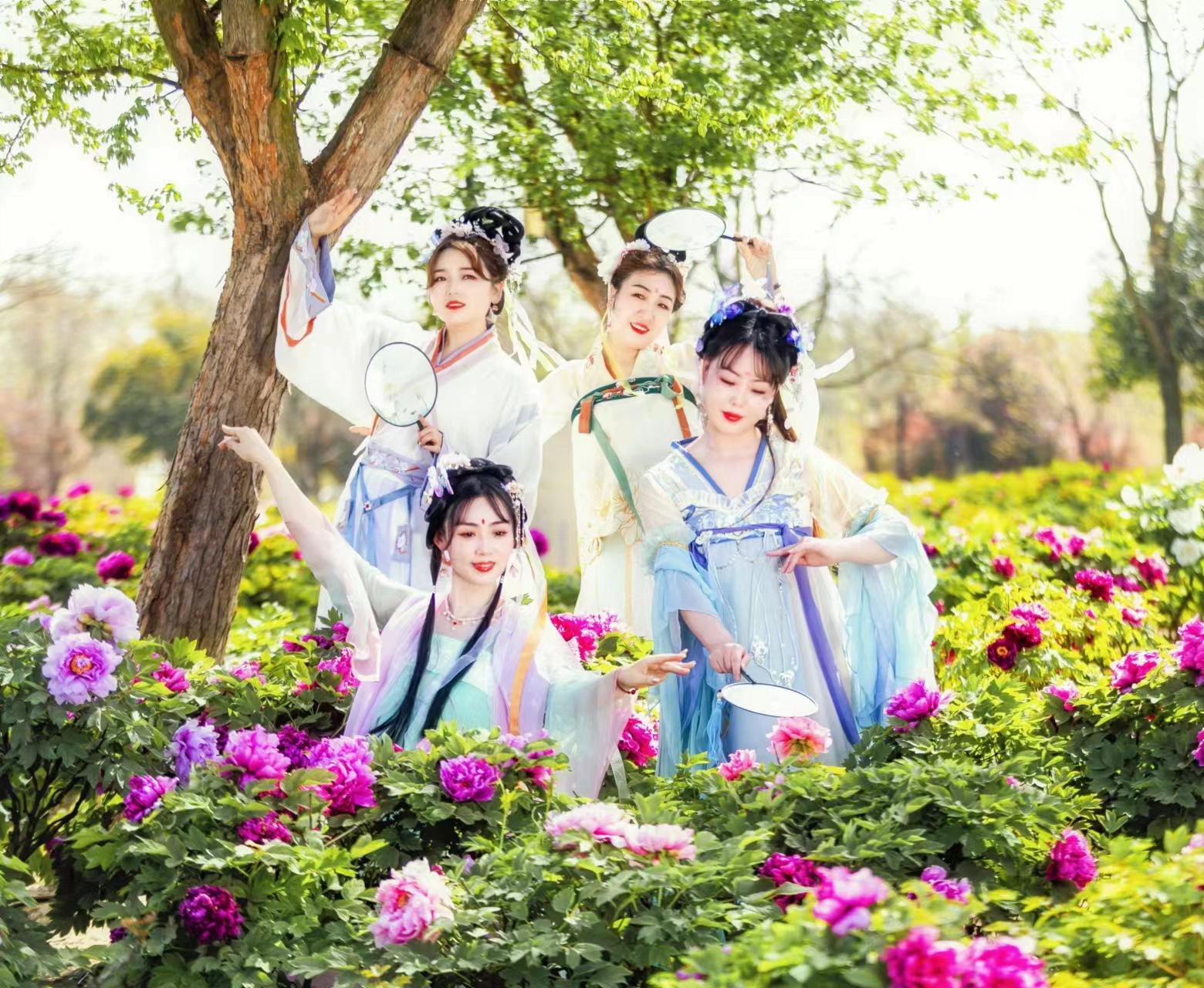 合影.jpg