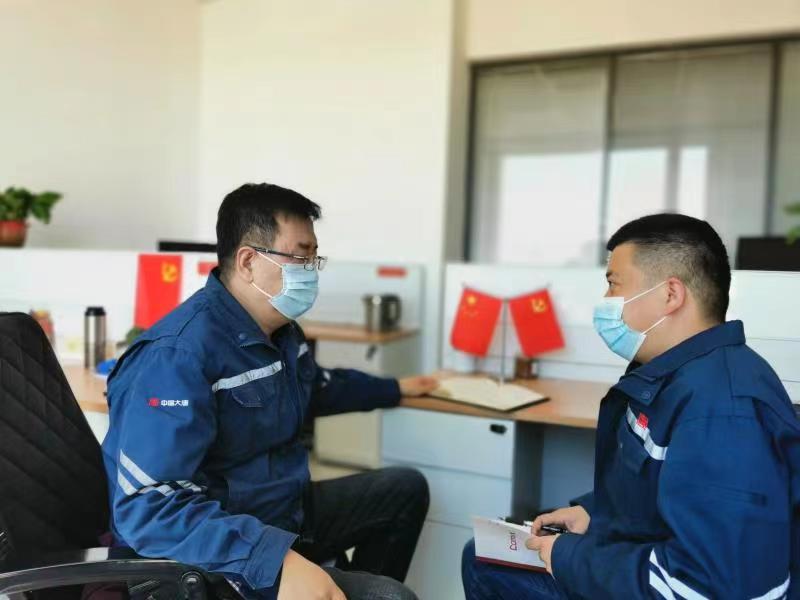 常态化开展党员群众谈心谈话，及时掌握职工“急难愁盼”问题.jpg