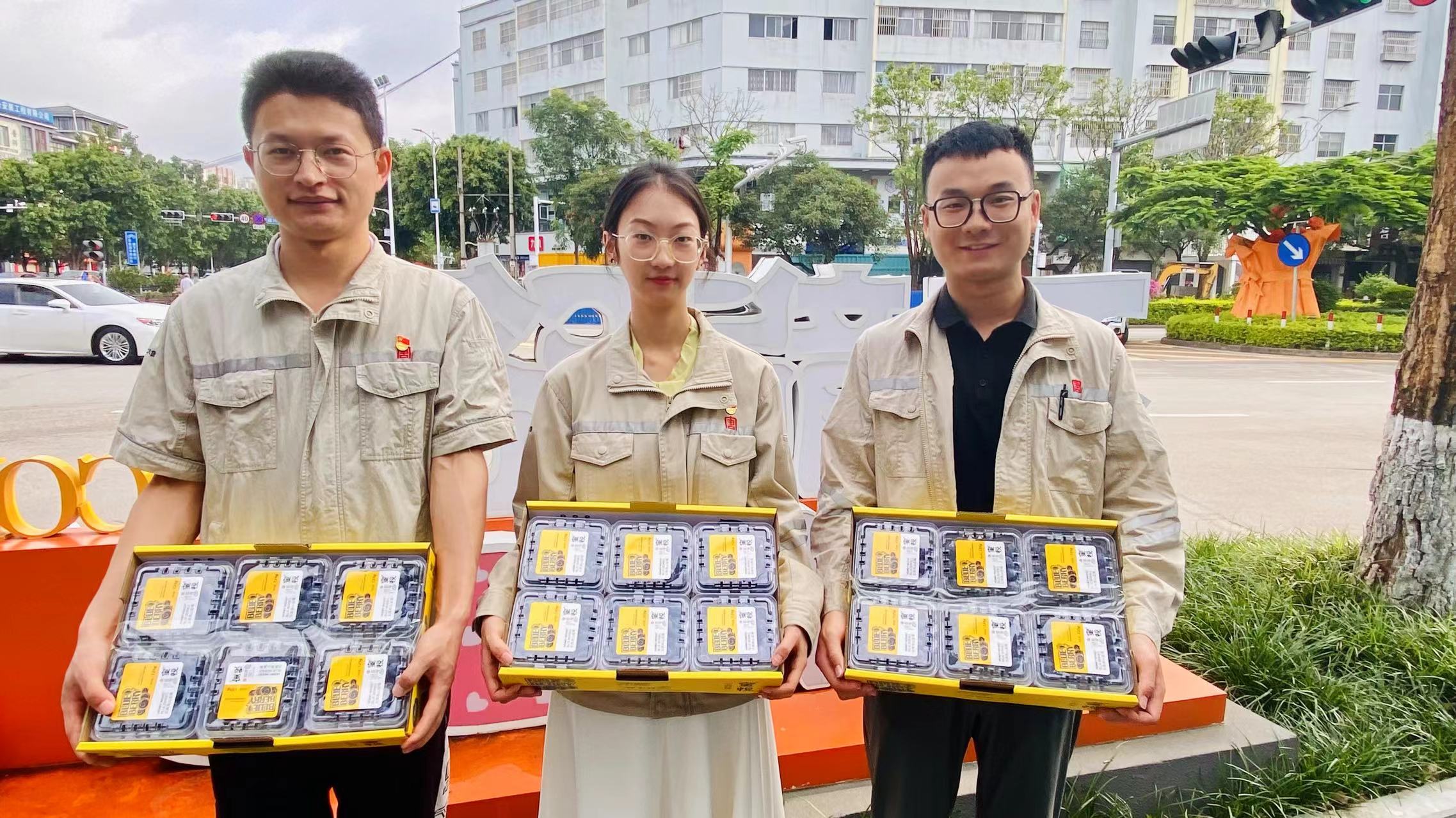 云南公司：消费促帮扶 产销助振兴 (1).jpg